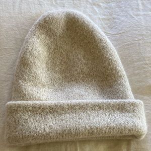 Lauren Manoogian Carpenter hat